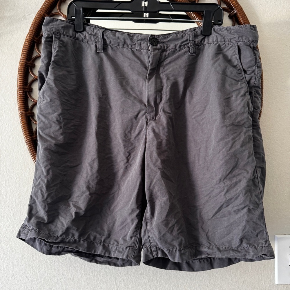 John Varvatos gray linen blend shorts size 38